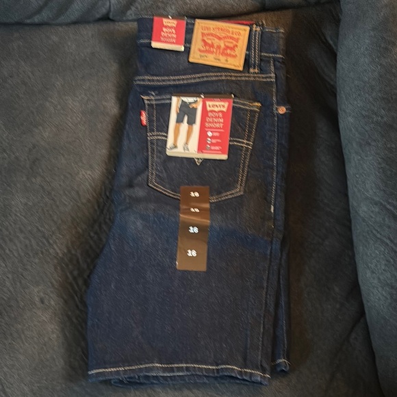 Levi's boys  Blue Jean shorts - Picture 1 of 5
